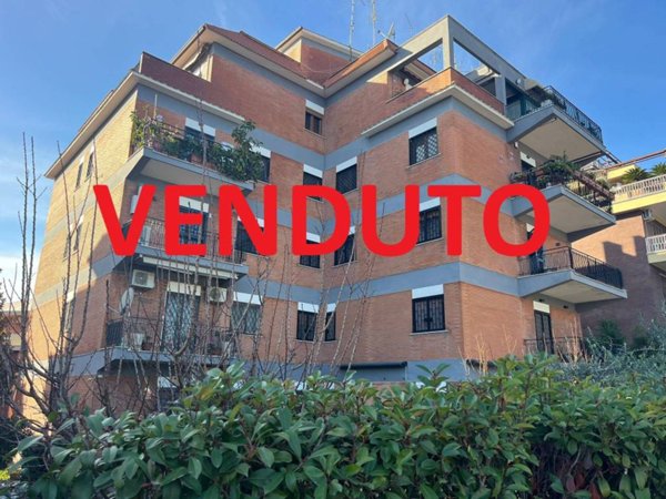 casa indipendente in vendita a Roma in zona Portuense