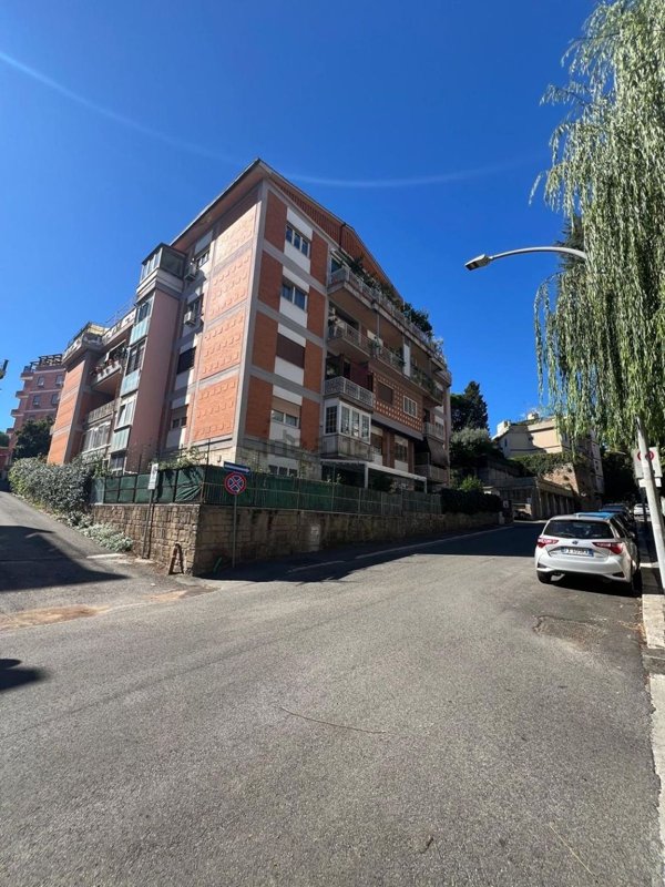 appartamento in vendita a Roma in zona Giuliano Dalmata