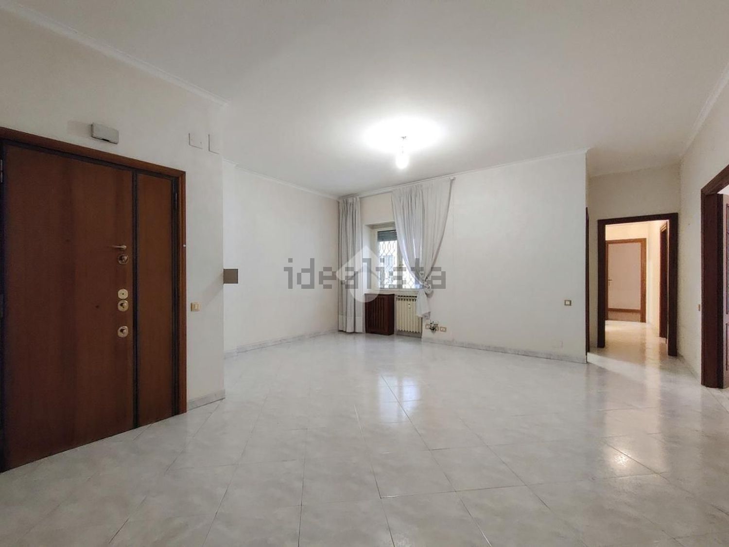 appartamento in vendita a Roma in zona Appio Claudio