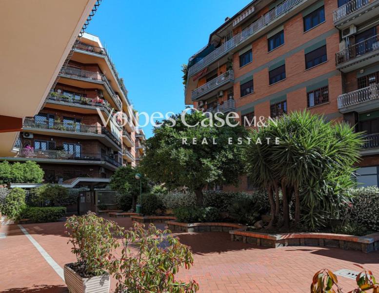 appartamento in vendita a Roma in zona Monte Sacro/Talenti