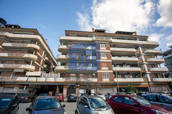 appartamento in vendita a Roma in zona Ostia