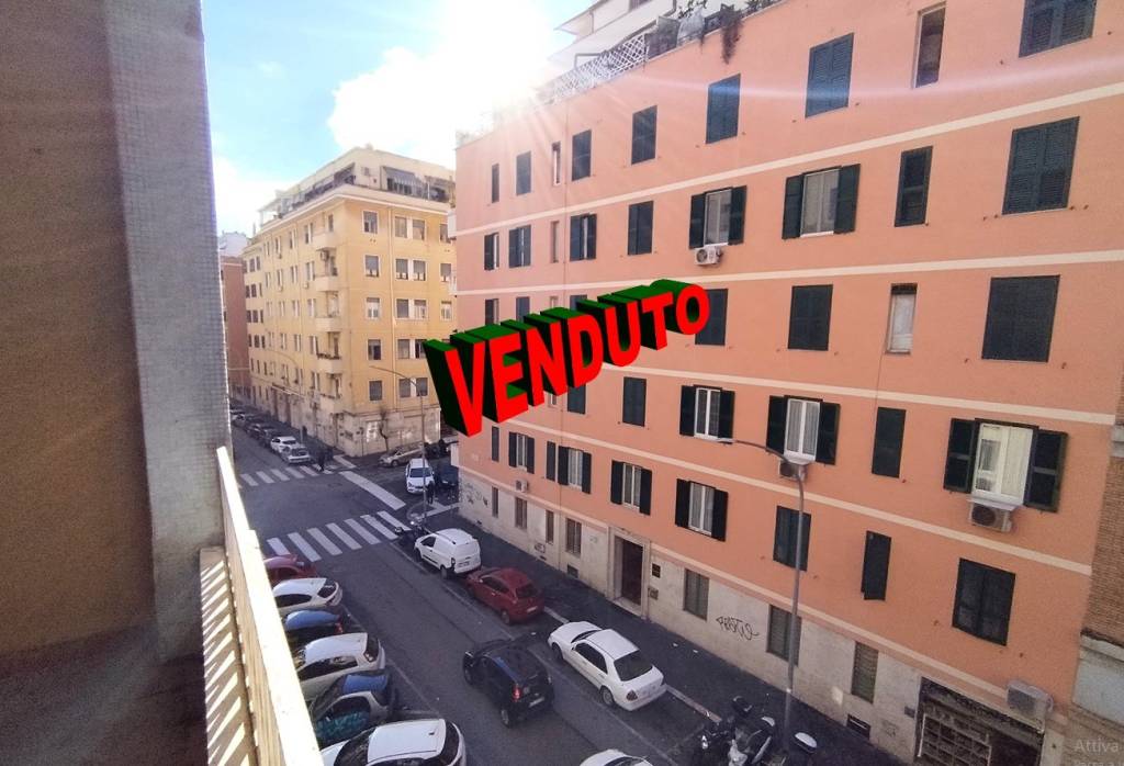 appartamento in vendita a Roma in zona Tuscolano
