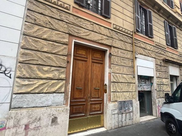 appartamento in vendita a Roma in zona Esquilino