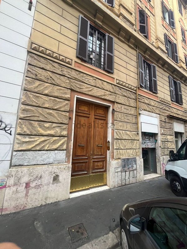 appartamento in vendita a Roma in zona Esquilino