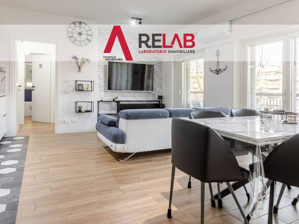 appartamento in vendita a Roma in zona Ostia