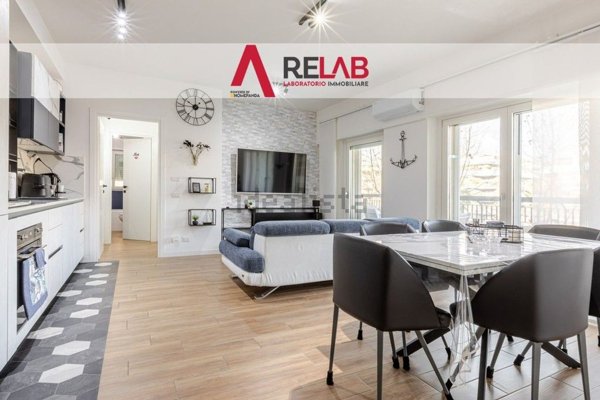 appartamento in vendita a Roma in zona Ostia