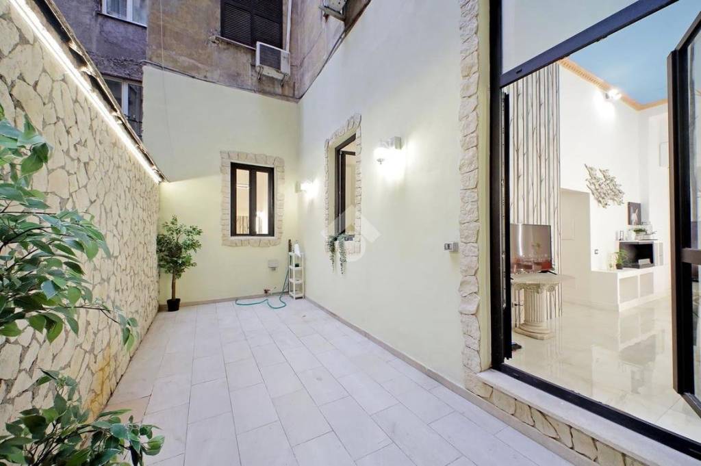 appartamento in vendita a Roma in zona Esquilino