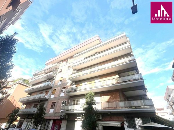 appartamento in vendita a Roma in zona Aurelio