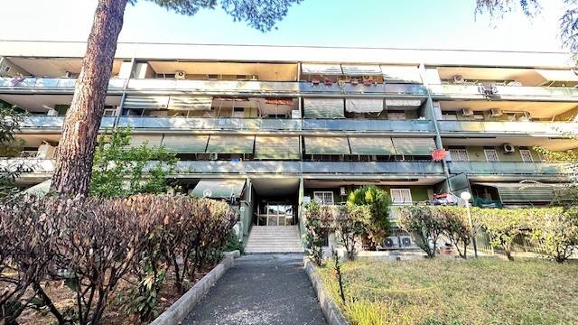 appartamento in vendita a Roma in zona Finocchio