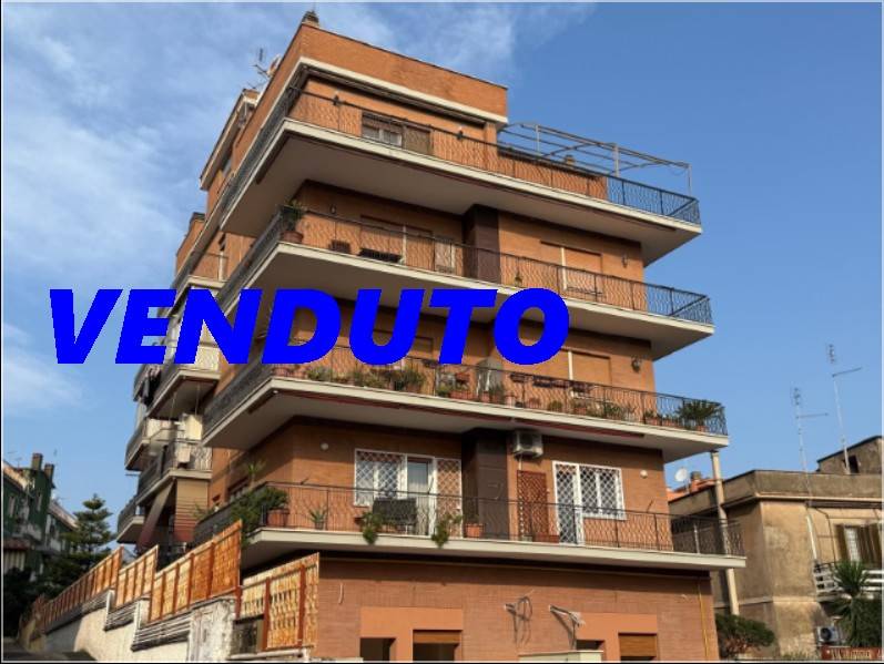 appartamento in vendita a Roma in zona Aurelio