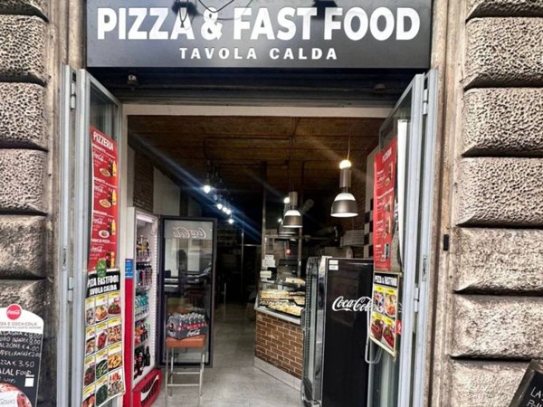 negozio in vendita a Roma in zona Parione/Sant'Eustachio