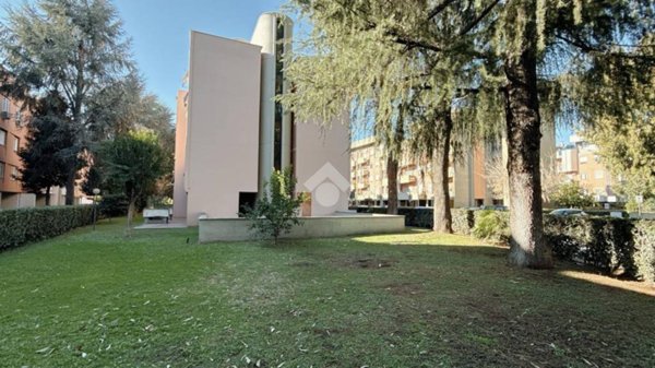 appartamento in vendita a Roma in zona Prenestino-Labicano