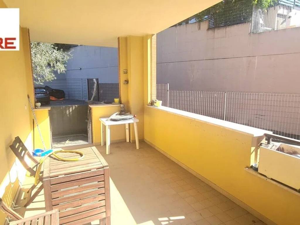 appartamento in vendita a Roma in zona Valle Muricana