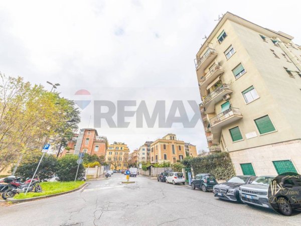appartamento in vendita a Roma in zona Nomentano