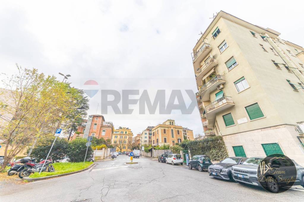 appartamento in vendita a Roma in zona Nomentano