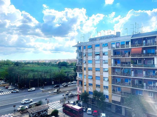 appartamento in vendita a Roma in zona Prenestino-Labicano