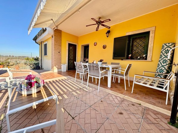 esavano in vendita a Roma in zona Massimina/Casal Lumbroso