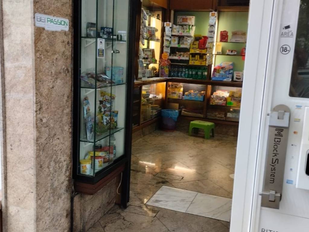 negozio in vendita a Roma