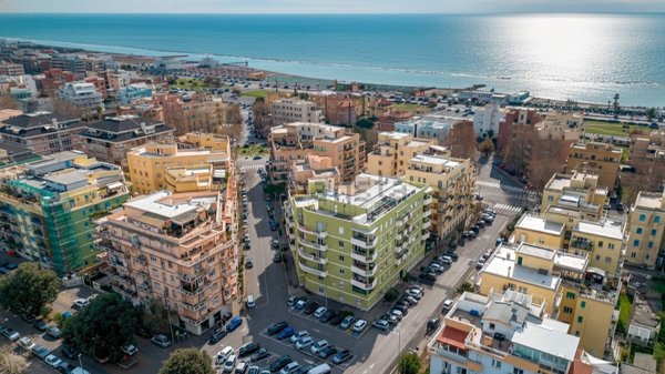 appartamento in vendita a Roma in zona Ostia