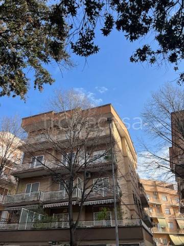 appartamento in vendita a Roma in zona Gianicolense