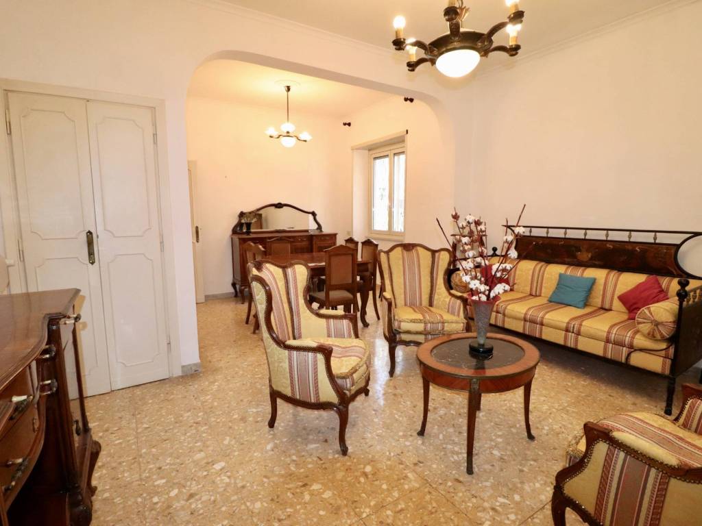 appartamento in vendita a Roma in zona Gianicolense