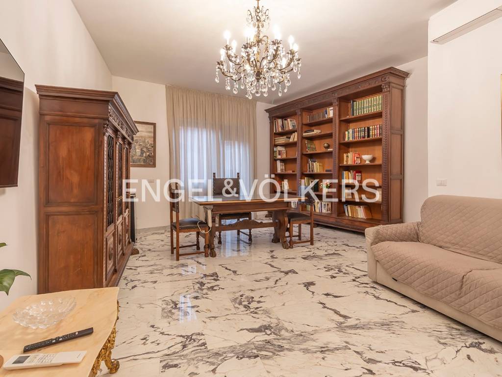 appartamento in vendita a Roma in zona Gianicolense