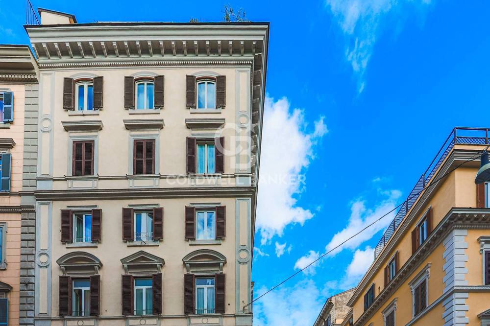 appartamento in vendita a Roma in zona Rione Monti/Campitelli