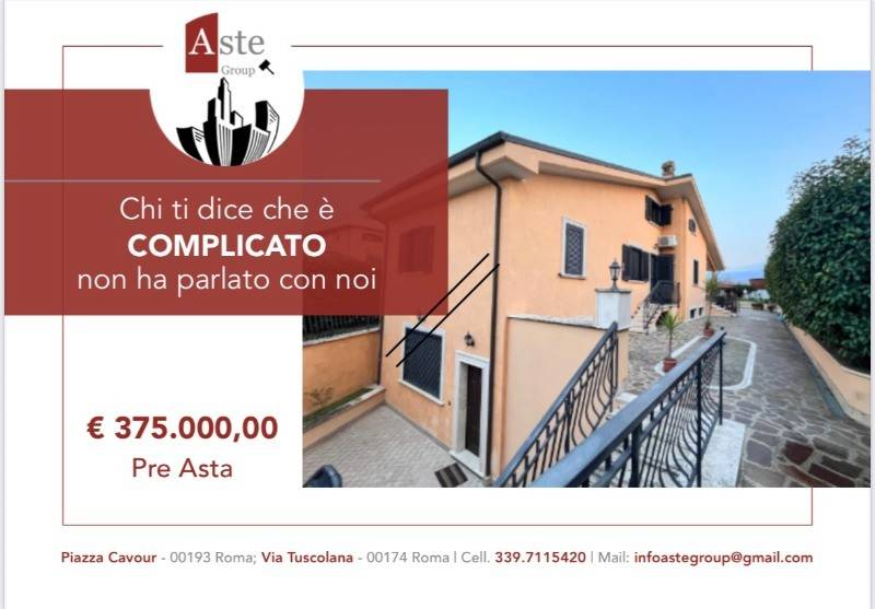 casa indipendente in vendita a Roma in zona Finocchio