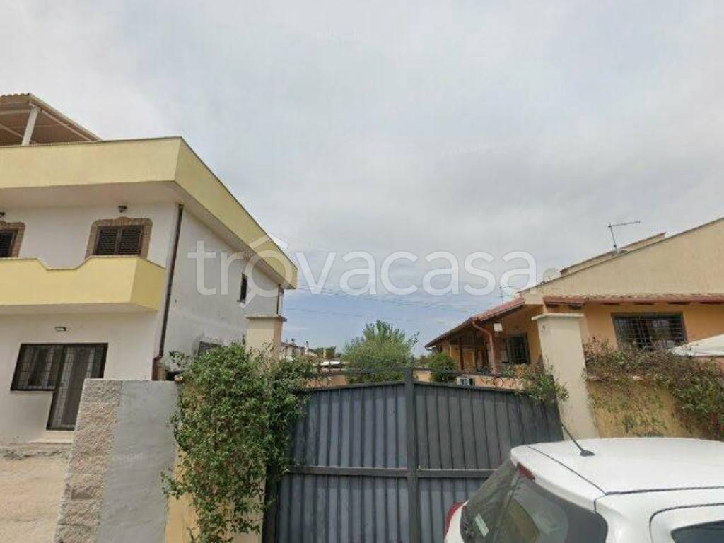 appartamento in vendita a Roma in zona Piana del Sole