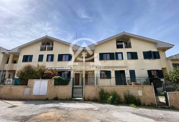 appartamento in vendita a Roma in zona Lunghezza