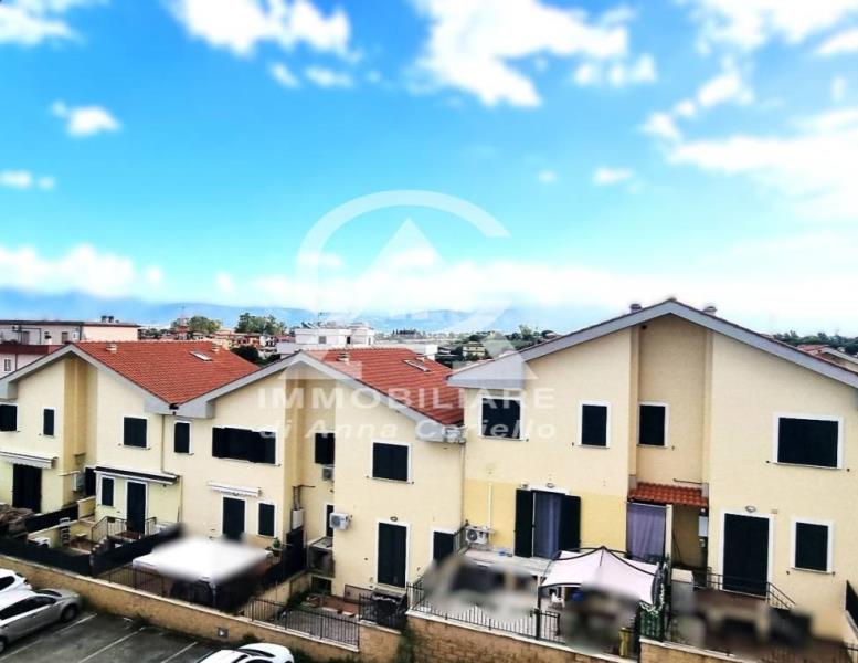 appartamento in vendita a Roma in zona Lunghezza