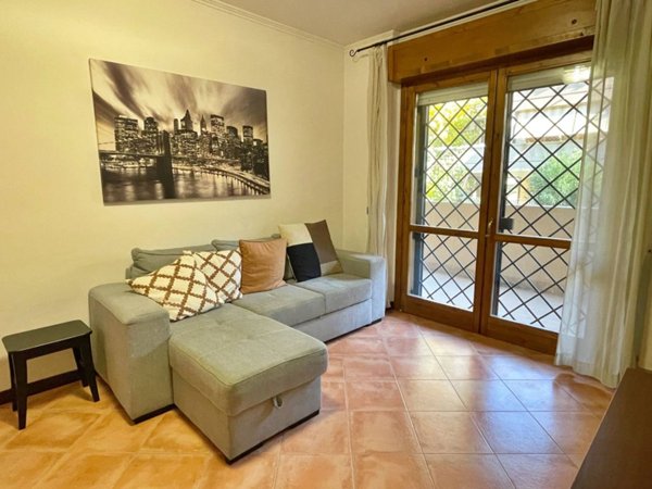 appartamento in vendita a Roma in zona Ostiense