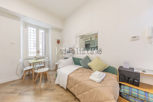 appartamento in vendita a Roma in zona Appio Claudio