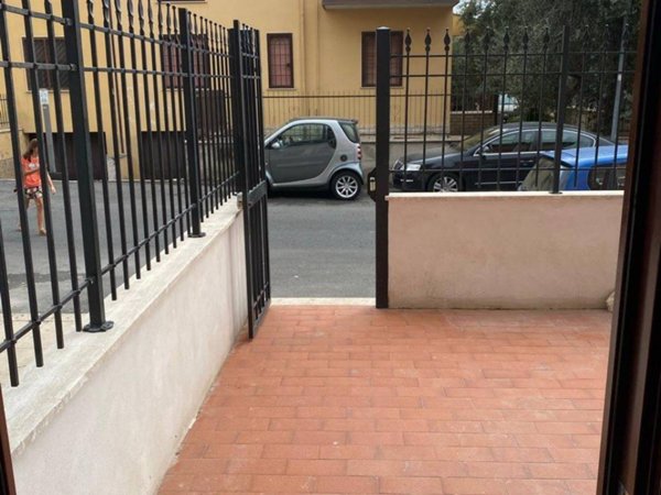 appartamento in vendita a Roma in zona Casal Monastero