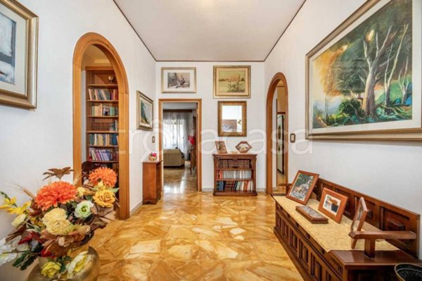 appartamento in vendita a Roma in zona Tomba di Nerone