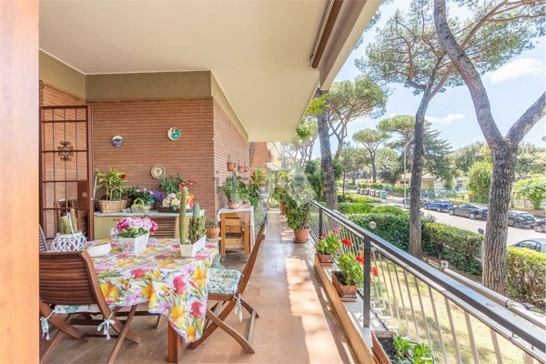 appartamento in vendita a Roma in zona Appio Claudio