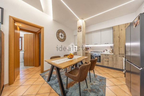 appartamento in vendita a Roma in zona Casal Morena