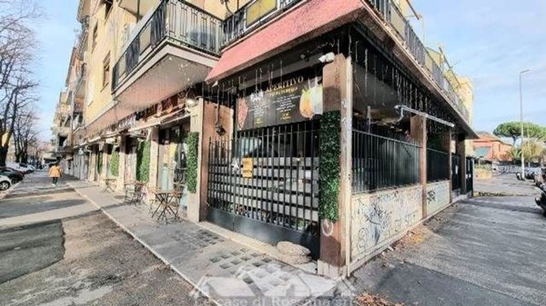 negozio in vendita a Roma in zona Prenestino-Centocelle