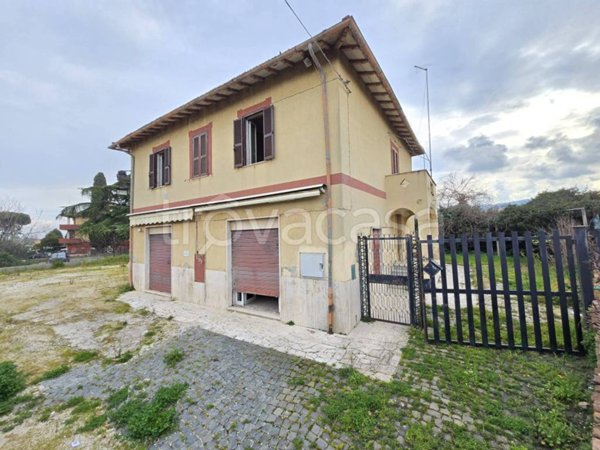 casa indipendente in vendita a Roma in zona Tor Vergata/Torrenova