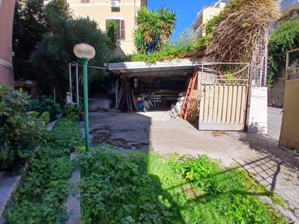 casa semindipendente in vendita a Roma in zona Monte Sacro/Talenti