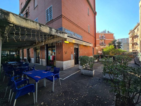 negozio in vendita a Roma in zona Giuliano Dalmata