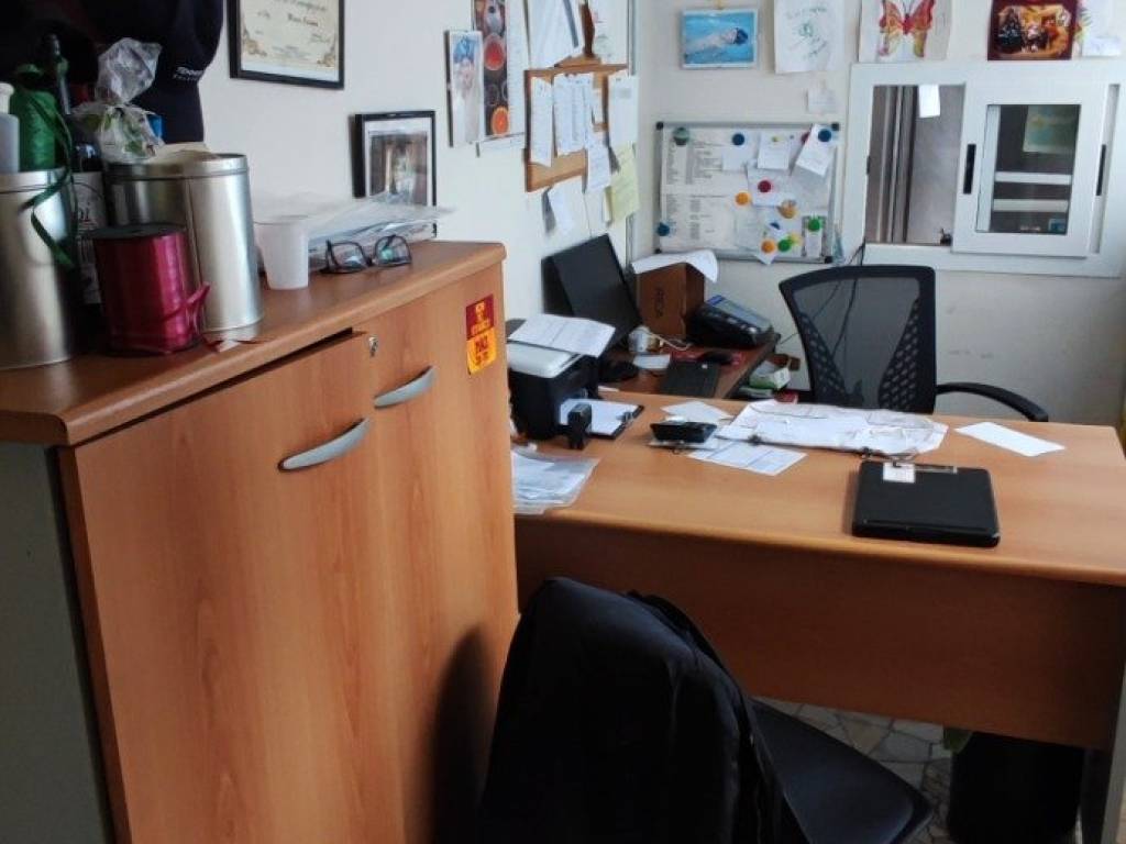 negozio in vendita a Roma in zona Ardeatino