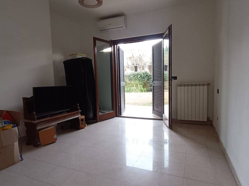 appartamento in vendita a Roma in zona Mezzocammino