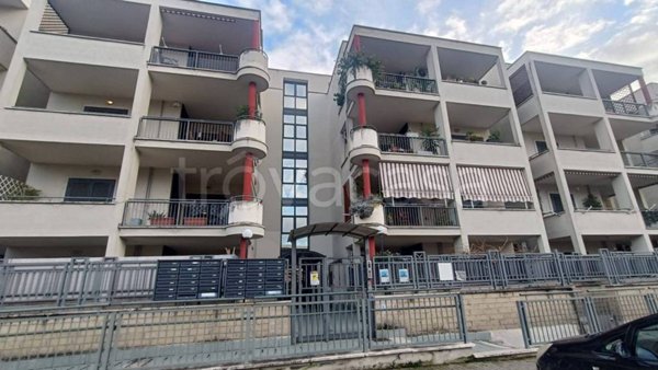 appartamento in vendita a Roma in zona Mezzocammino