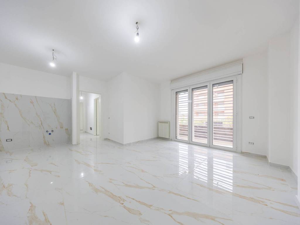 appartamento in vendita a Roma in zona Torre Angela