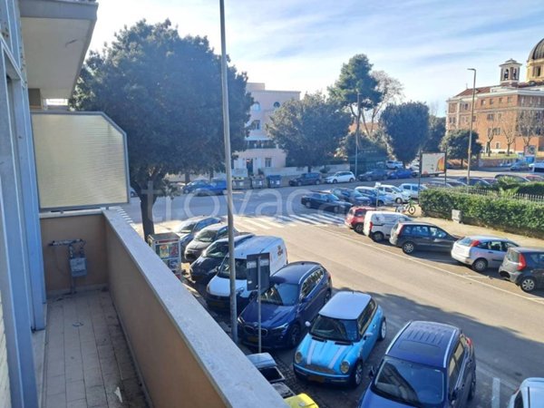 appartamento in vendita a Roma in zona Ostia