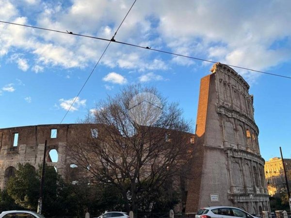 appartamento in vendita a Roma in zona Celio