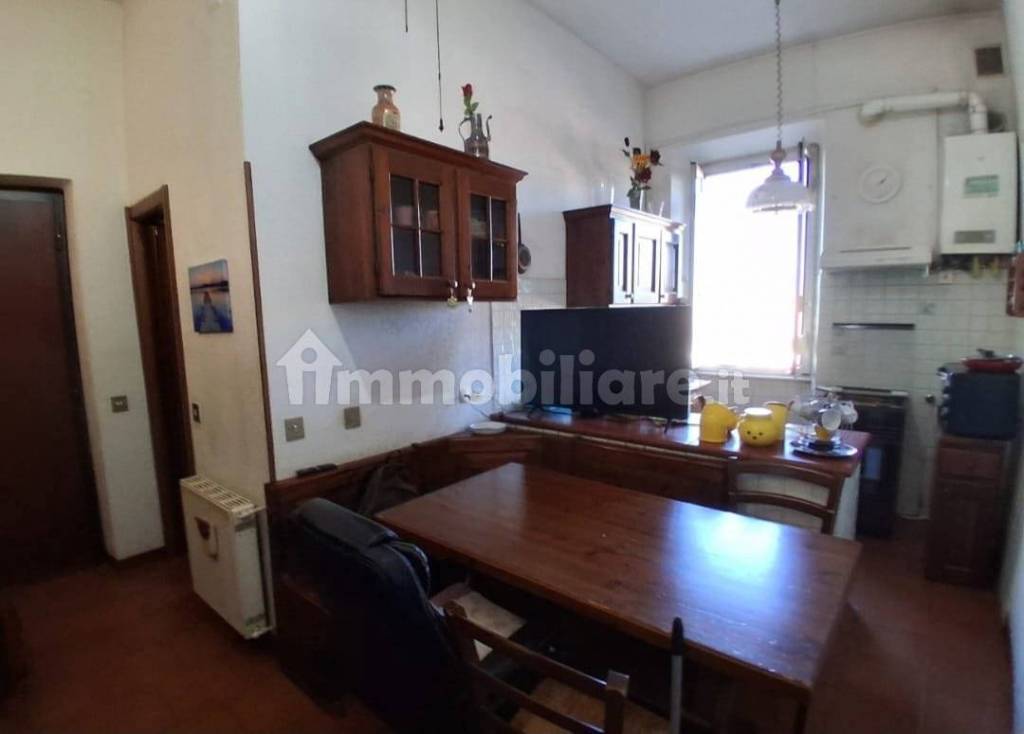 appartamento in vendita a Roma in zona Ostiense