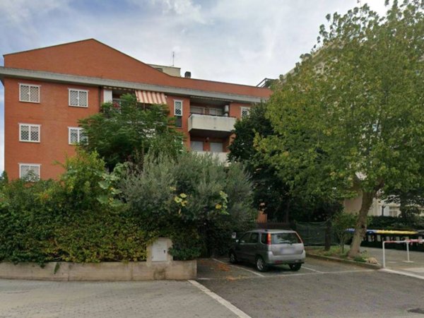 appartamento in vendita a Roma in zona Axa