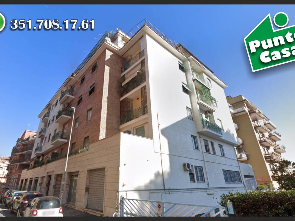 appartamento in vendita a Roma in zona Appio Latino